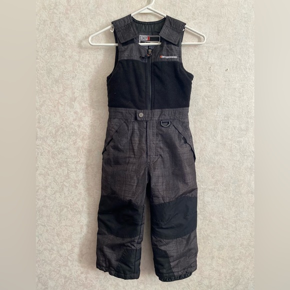 32 Degrees kids size 5 snowsuit - Picture 1 of 6